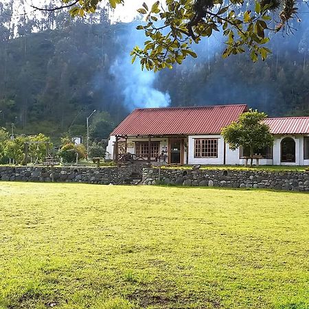 Hosteria Taita Pacho Venados Park Hotel Penipe Exterior photo