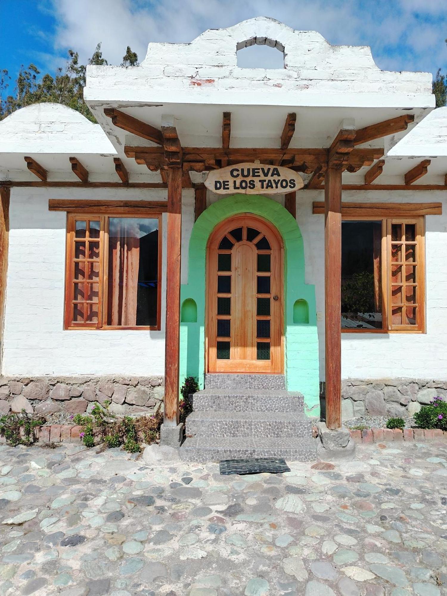 Hosteria Taita Pacho Venados Park Hotel Penipe Exterior photo